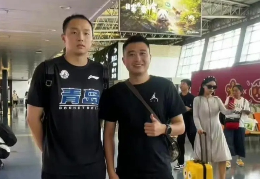 一些球员的, 青岛男篮为