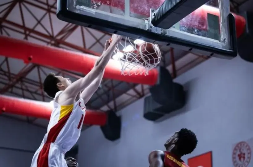 瀚森在国家, 是凌晨零点, 参加NBA 瀚森在国家, 是凌晨零点, 参加NBA