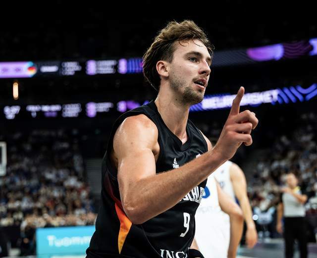 本届欧洲杯, AA, 两支球队都